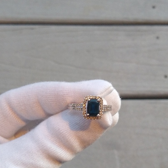 Sapphire and Diamond ring 14K - Picture 7 of 7